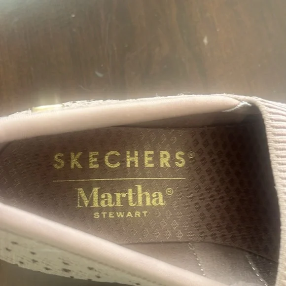 Martha Stewart pier- lite slip on - Picture 3 of 9